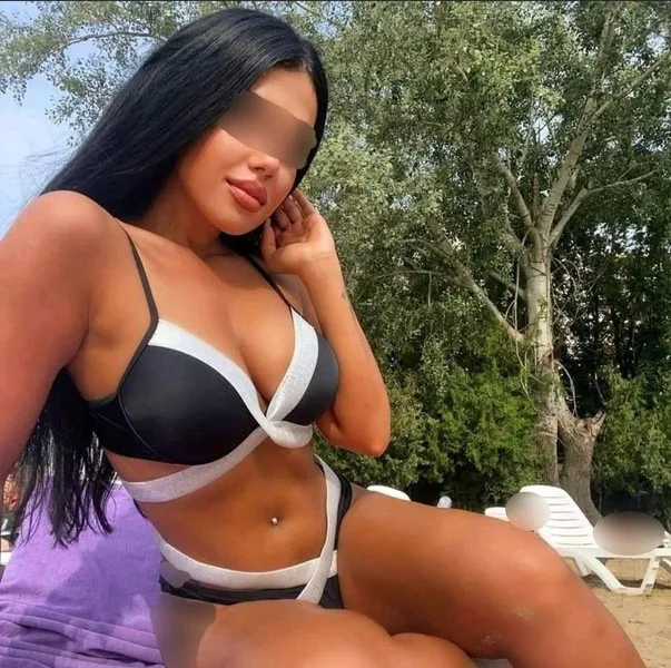 Brianna43 escort Leipzig